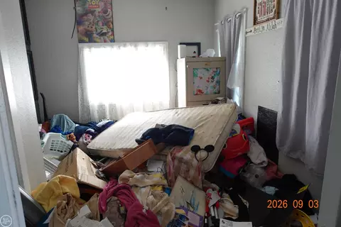 Bedroom - 515 Walnut, Three Rivers, MI 49093 photo 2 of 3