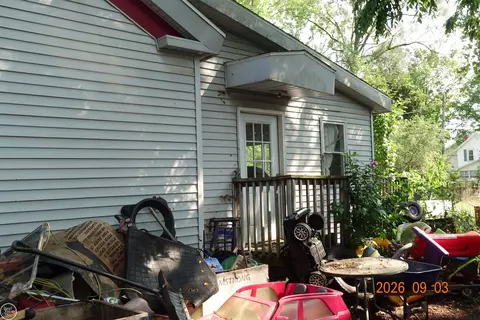 Exterior - 515 Walnut, Three Rivers, MI 49093 photo 1 of 4