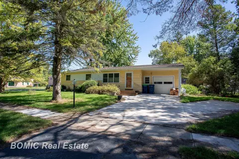 3825 Egan, Saginaw, MI 48601