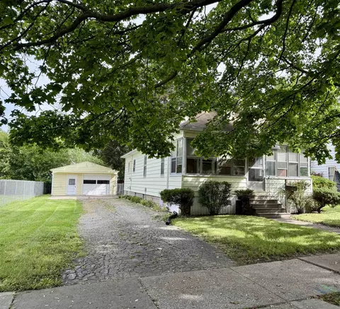 1812 Allegan, Saginaw, MI 48602
