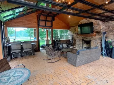 Exterior - 4074 Pineway, Gladwin, MI 48624 photo 12 of 42