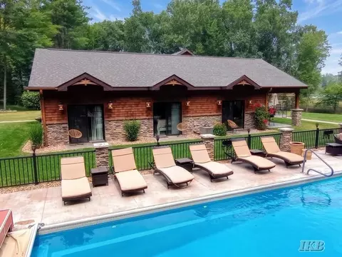 Exterior - 4074 Pineway, Gladwin, MI 48624 photo 14 of 42