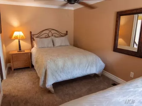 Bedroom - 4074 Pineway, Gladwin, MI 48624 photo 5 of 12