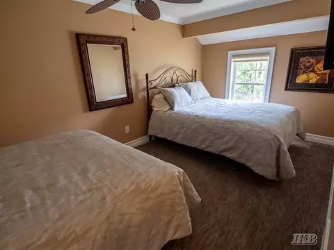 Bedroom - 4074 Pineway, Gladwin, MI 48624 photo 4 of 12