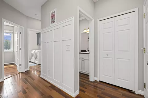 Entry Way - 22800 Amber Riv, Macomb, MI 48042 photo 2 of 5