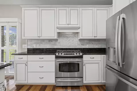 Kitchen - 22800 Amber Riv, Macomb, MI 48042 photo 6 of 6