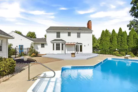 Exterior - 7030 Maple, Frankenmuth, MI 48734 photo 9 of 14