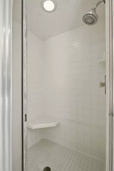 Bath - 7030 Maple, Frankenmuth, MI 48734 photo 3 of 7