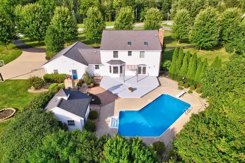 View/Area - 7030 Maple, Frankenmuth, MI 48734 photo 5 of 7