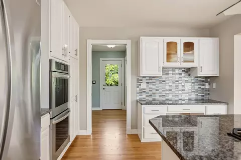 Entry Way - 7030 Maple, Frankenmuth, MI 48734 photo 10 of 10