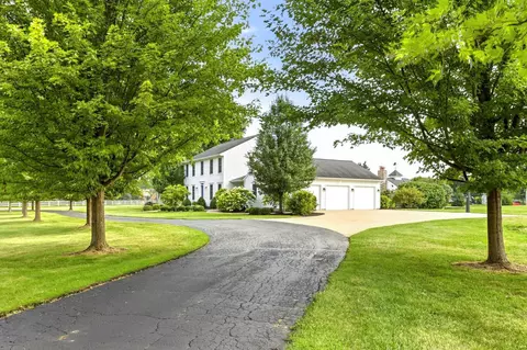 Exterior - 7030 Maple, Frankenmuth, MI 48734 photo 1 of 14