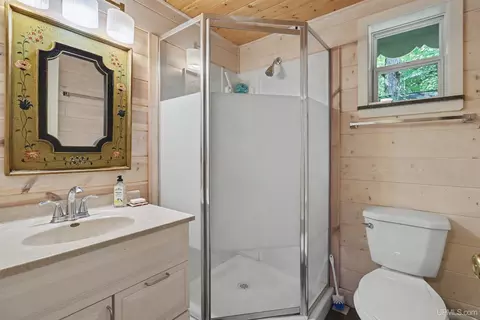 Bath - 3018 W Duck Lk, Watersmeet, MI 49969 photo 3 of 3