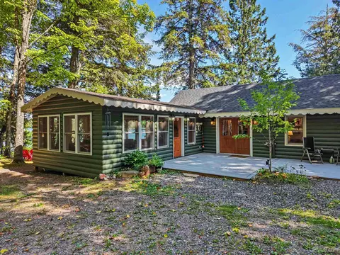Exterior - 3018 W Duck Lk, Watersmeet, MI 49969 photo 2 of 20