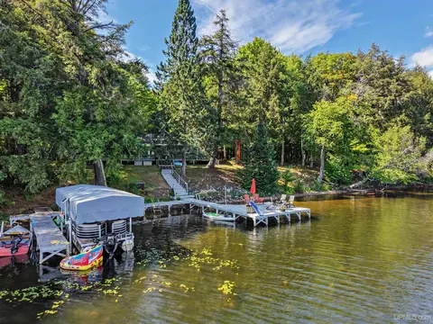 Exterior - 3018 W Duck Lk, Watersmeet, MI 49969 photo 14 of 20