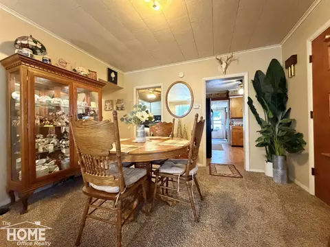 Dining - 420 E King, Owosso, MI 48867 photo 2 of 2