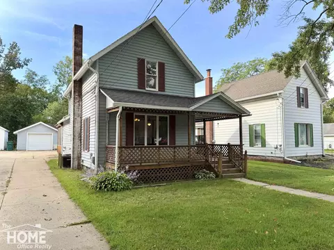 Exterior - 416 E King, Owosso, MI 48867 photo 9 of 16