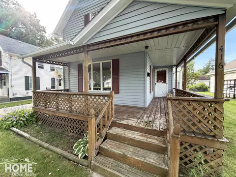 Exterior - 416 E King, Owosso, MI 48867 photo 12 of 16
