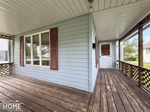 Exterior - 416 E King, Owosso, MI 48867 photo 13 of 16