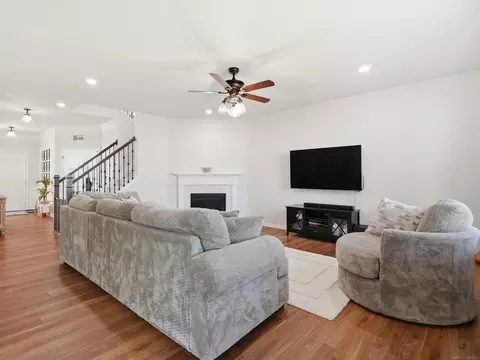 Living - 49499 Hummel, Macomb, MI 48044 photo 2 of 2