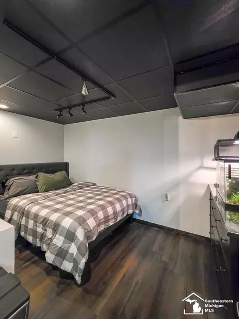 Bedroom - 605 Nadeau, Monroe, MI 48162 photo 6 of 6