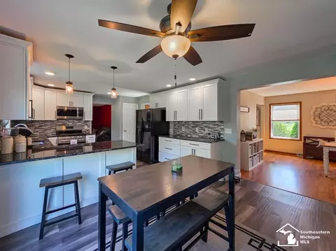 Kitchen - 605 Nadeau, Monroe, MI 48162 photo 3 of 4