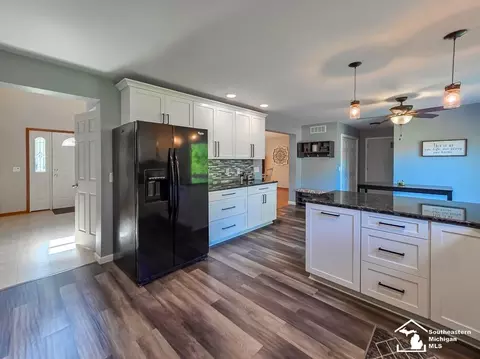 Kitchen - 605 Nadeau, Monroe, MI 48162 photo 4 of 4