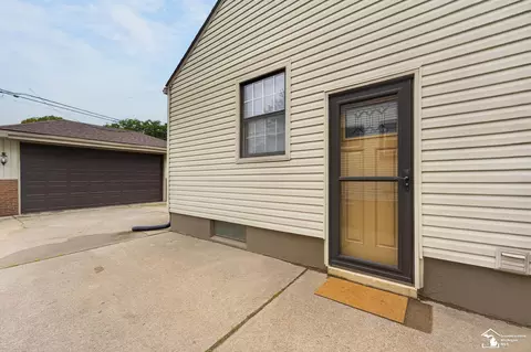 Other - 17606 Valade, Riverview, MI 48193 photo 7 of 9