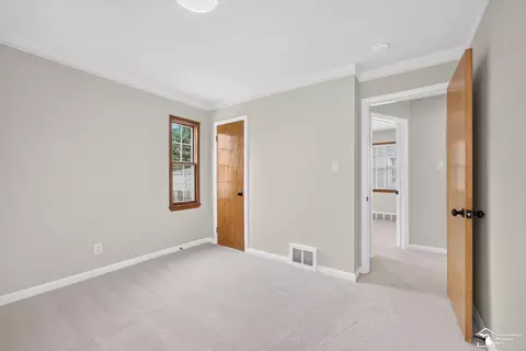 Bedroom - 17606 Valade, Riverview, MI 48193 photo 5 of 7
