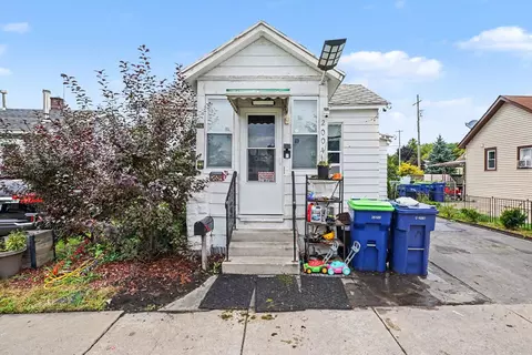2004 Marsac, Bay City, MI 48708