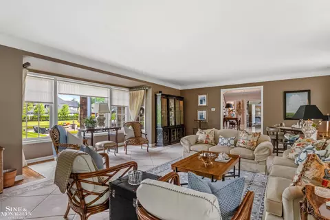 15701 Windmill Pointe, Grosse Pointe Park, MI 48230 photo 5