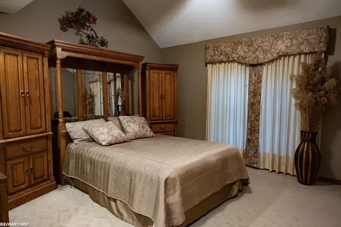 Bedroom - 48315 Walden, Macomb, MI 48044 photo 3 of 5