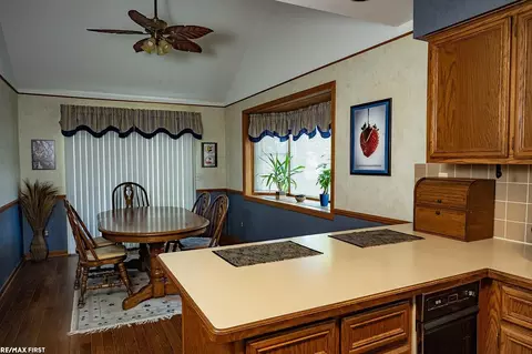 Dining - 48315 Walden, Macomb, MI 48044 photo 1 of 1