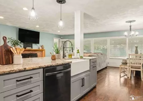 Kitchen - 330 Cole, Monroe, MI 48162 photo 1 of 5