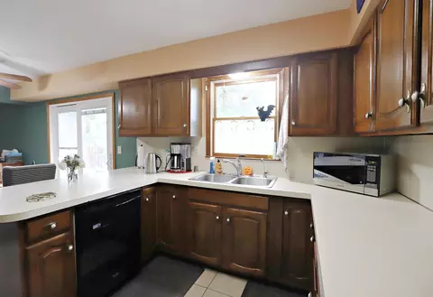 Kitchen - 306 N Hampton, Durand, MI 48429 photo 4 of 4
