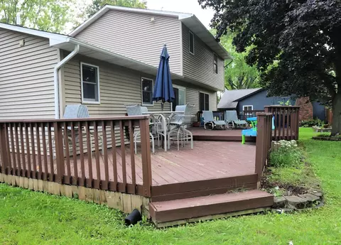 Exterior - 306 N Hampton, Durand, MI 48429 photo 4 of 16