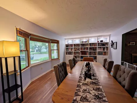 Dining - 306 N Hampton, Durand, MI 48429 photo 1 of 2