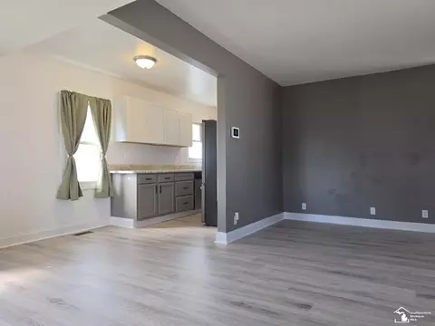 Living - 3051 Harborview, Monroe, MI 48162 photo 6 of 8