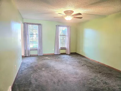 Living - 2825 5th, Monroe, MI 48162 photo 3 of 4