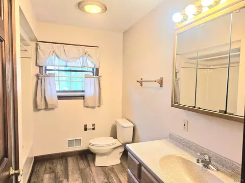 Bath - 2825 5th, Monroe, MI 48162 photo 4 of 4