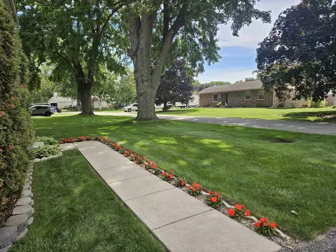 Exterior - 2825 5th, Monroe, MI 48162 photo 8 of 10