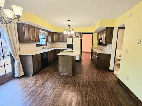 Kitchen - 2825 5th, Monroe, MI 48162 photo 2 of 4