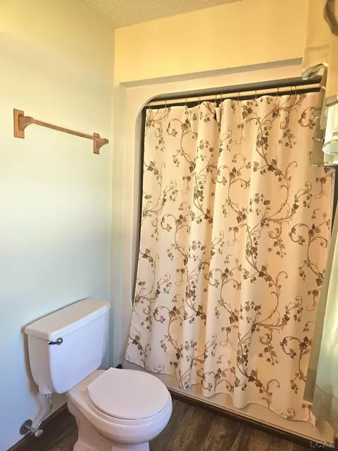 Bath - 2825 5th, Monroe, MI 48162 photo 3 of 4