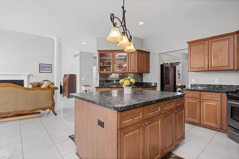 Kitchen - 21615 Kendyl, Macomb, MI 48044 photo 3 of 4