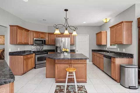 Kitchen - 21615 Kendyl, Macomb, MI 48044 photo 2 of 4