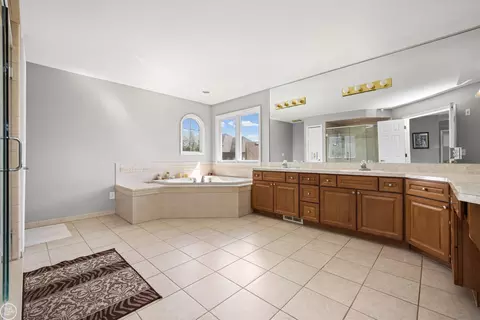 Bath - 21615 Kendyl, Macomb, MI 48044 photo 1 of 3
