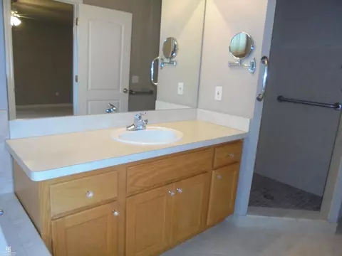 Bath - 79223 Capac, Armada, MI 48005 photo 2 of 6
