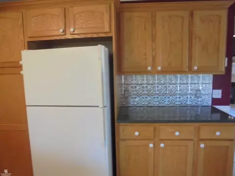 Kitchen - 79223 Capac, Armada, MI 48005 photo 8 of 9