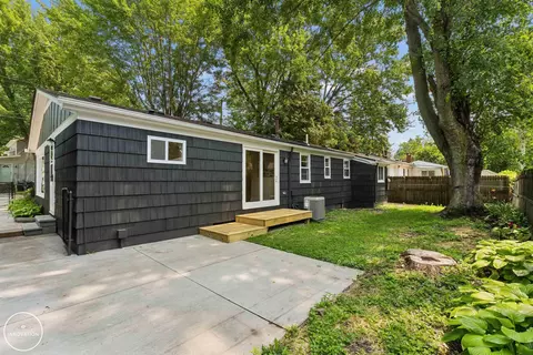 Exterior - 367 Sherwood, Algonac, MI 48001 photo 4 of 8
