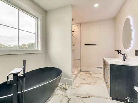 Bath - 2706 S Custer, Monroe, MI 48161 photo 5 of 11
