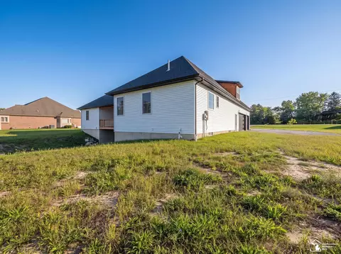 Exterior - 2706 S Custer, Monroe, MI 48161 photo 14 of 20